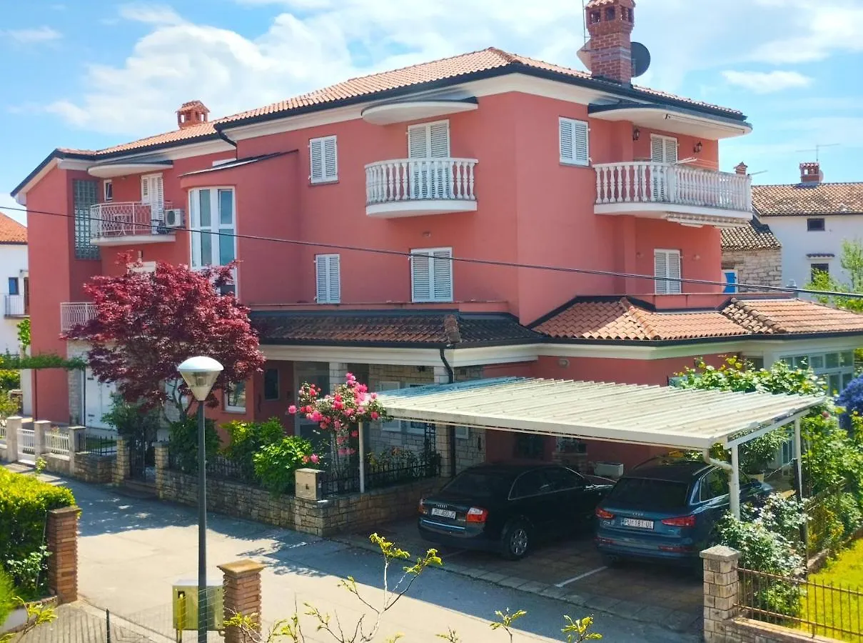 אומאג Apartment Danica 356