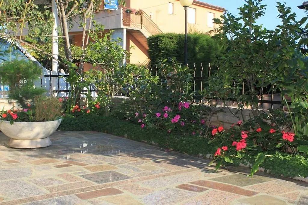 Apartment Danica 356 Umag